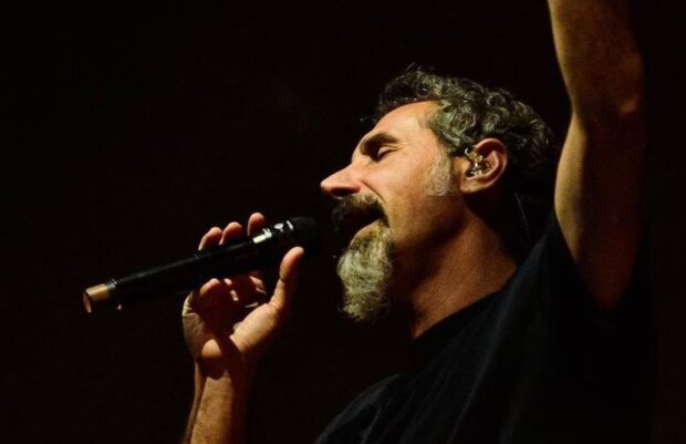 Серж Танкян из SOAD, instagram.com/serjtankian