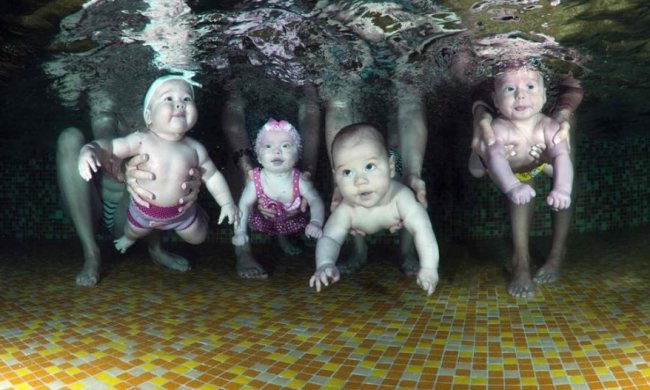 Що відчуває дитина під водою