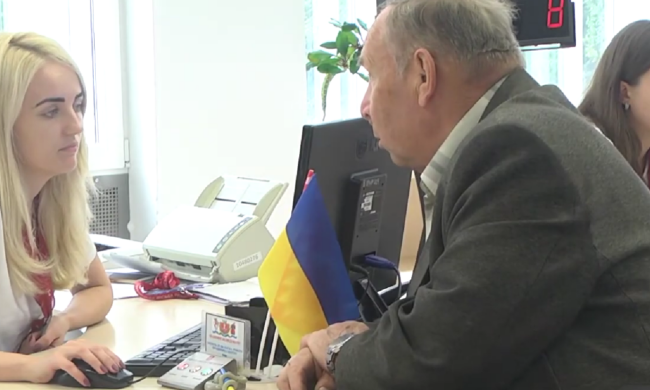 Пенсіонер. Фото: скрін youtube