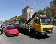 У Києві через "героїв парковки" переповнені штрафмайданчики: що зроблять з автохамами