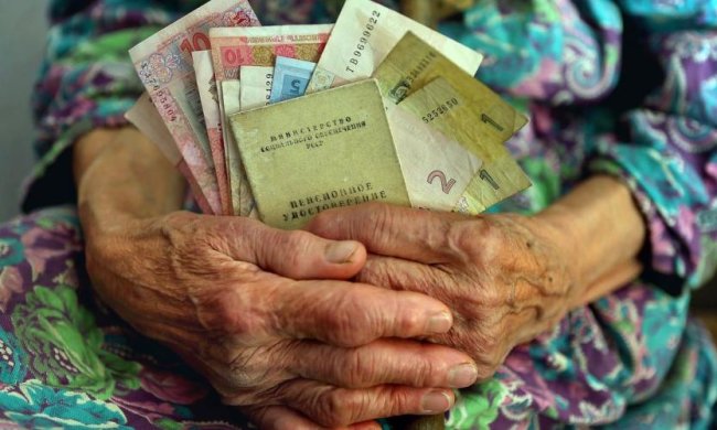 Пенсионерам доплатят по тысяче гривен, но повезет не всем