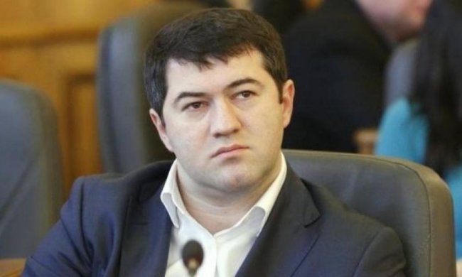 Детективи НАБУ вивезли Насірова у невідомому напрямку