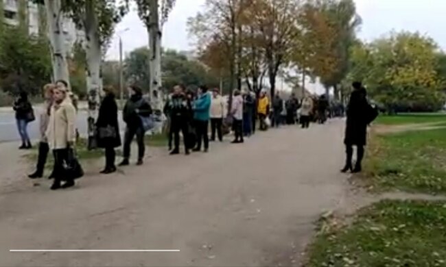Черга, фото: скріншот з відео