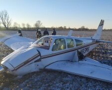 Падіння літака на Київщині, фото Національна поліція