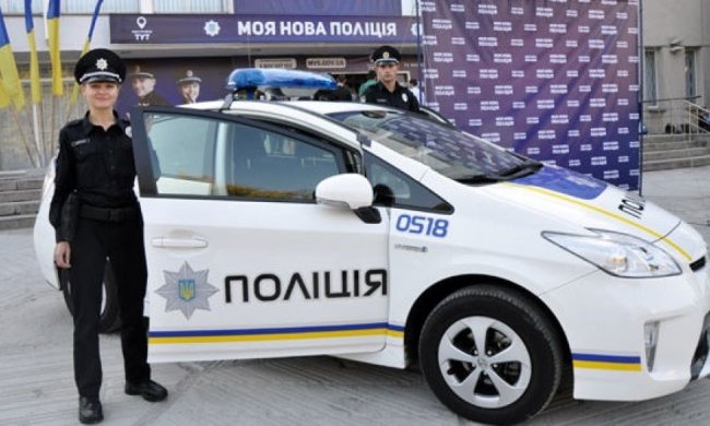Набір до нової поліції: за годину подали анкети більше 500 полтавчан (фото)