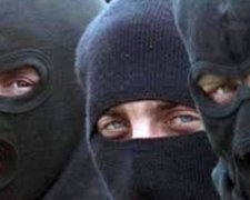 На Житомирщині невідомі в масках винесли з квартири $ 30 тисяч