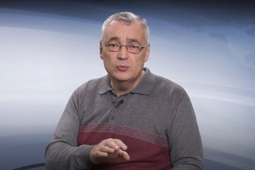 Скриншот с канала "Политика Наизнанку" в YouTube