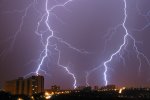 Погода во Львове 8 августа: сверхмощная стихия устроит украинцам игры на выживание, обувайте сапоги