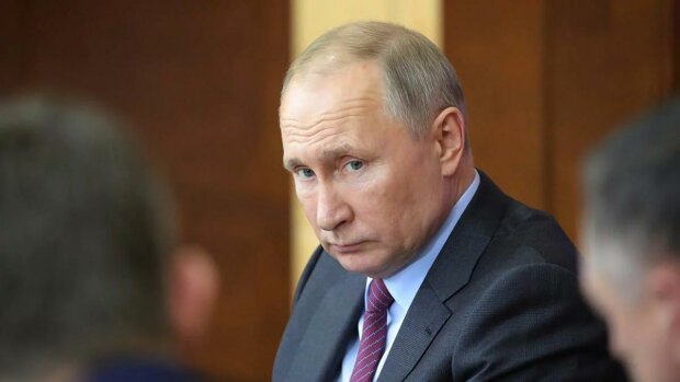 У Путіна повідомили про передчасний обмін послами між Україною та Росією