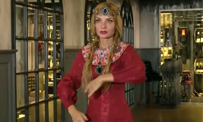 Прикарпатська красуня підкорила суддів на "Mrs. Ukraine International 2020": "Княгиня Ольга"