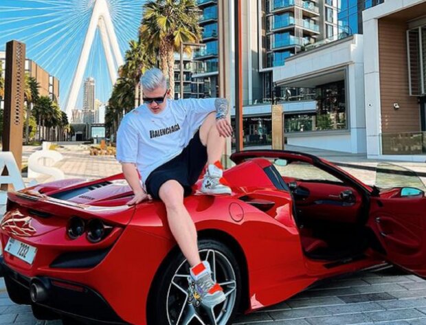 Український IT-шник розбив елітний Ferrari за мільйон доларів у Дубаї: "Бачок потік?"