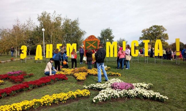 Сміттєвий Апокаліпсис: брудні наслідки Дня міста в Запоріжжі показали одним фото