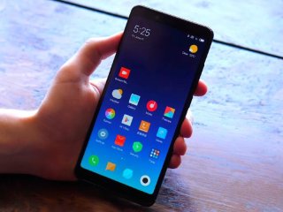 Смартфон Xiaomi с MIUI 11