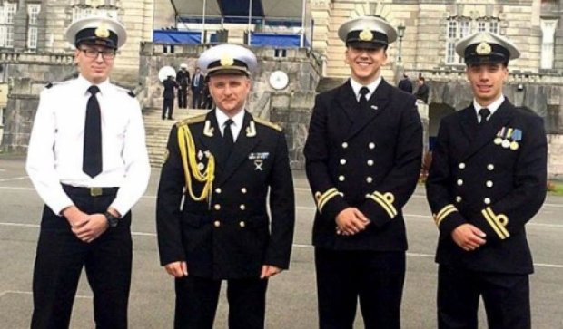 Не присягнувшие РФ курсанты из Крыма окончили колледж ВМС Британии