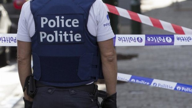 Исламист с мачете изрезал бельгийских полицейских 