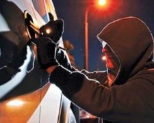 За два місяці копи спіймали 9 банд автовикрадачів