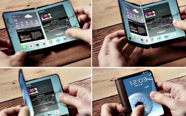 Samsung погнул свои смартфоны