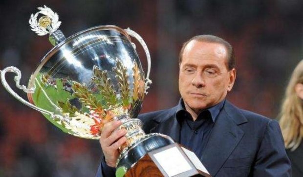 Берлускони отказался продавать "Милан" китайским каннибалам