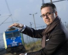 Українським залізничникам піднімуть зарплати за рахунок пасажирів
