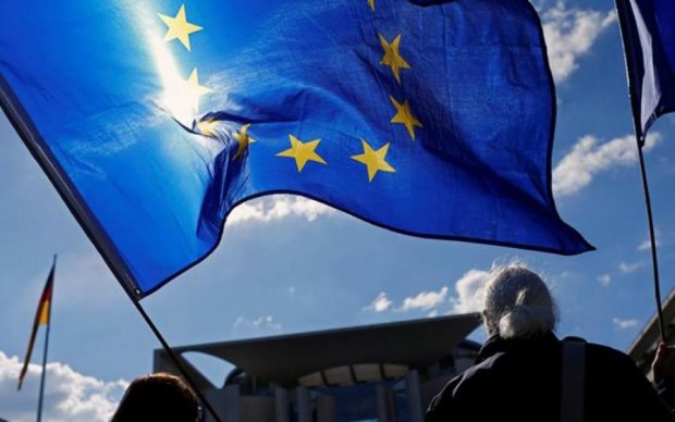 Торжественно: Евросоюз поздравил украинцев с безвизом