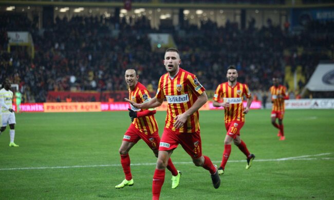 Артем Кравец