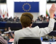 Европарламент определился с датой голосования за безвиз для Украины