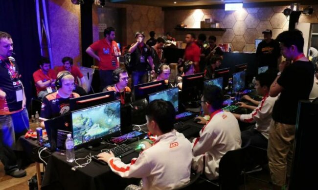 Адаптуватися у Dota 2 буде легше, ніж в армії