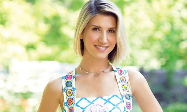 Хитрі кучерики: "дитяча" розтяжка Аніти Луценко все пояснила