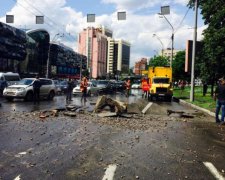 Кияни масово залишаться без води в серпні: якого біса