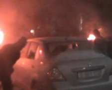 Поліція шукає нападників на авто біля посольства Росії