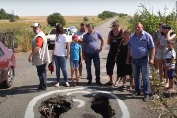 разбитые дороги, скриншот