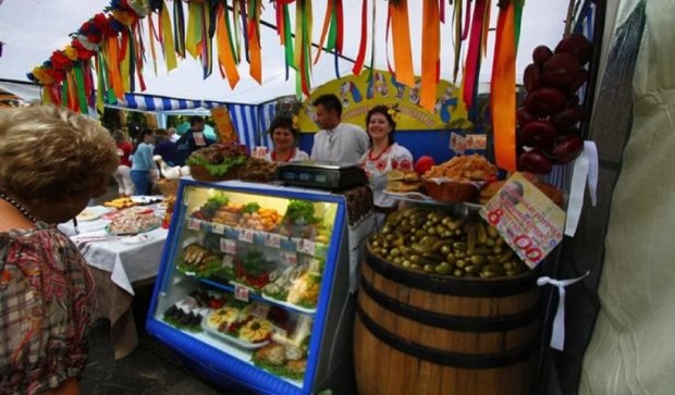 Киевлянам предлагают дешевые продукты на ярмарках