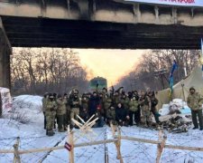 Тука призвал жорстко покарати блокадників