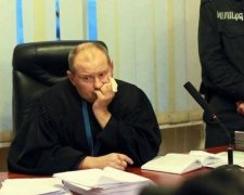 Акция "сдай судью": за беглого Чауса обещают 150 тысяч