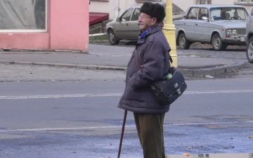 Пенсіонер. Фото: скрін youtube