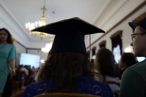 Ейнштейн в юбке: молодая винничанка получила 9 дипломов в вузах и побила рекорд Украины