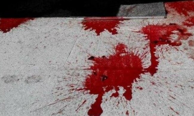 Колишнього прокурора-хабарника облили "кров'ю" на Волині