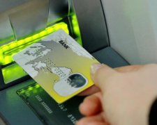 Власть усилит слежку за деньгами украинцев: что происходит