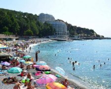 Прогноз погоди на літо: українців попередили про витівки стихії