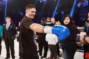 Усик поборется за звание абсолютного чемпиона в своем весе