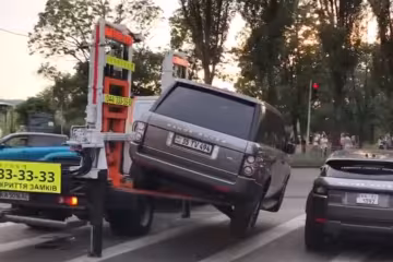 эвакуатор, скриншот из видео