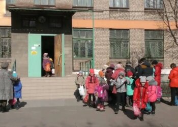 Школа, фото: скриншот из видео