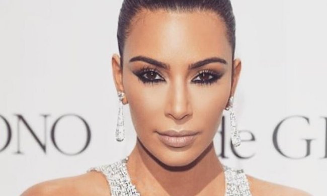 У Ким Кардашян выпал сосок