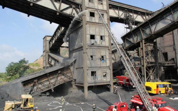 Пожежа в шахті на Донбасі заблокувала 250 гірників