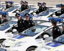 Мамці своїй погруби: нова українська поліція полюватиме на матюки