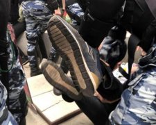 Революція в Росії, людей пакують пачками