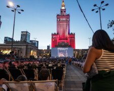 Кінотеатр просто неба біля PKiN у Варшаві, LOT Kino Letnie