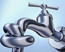 У деяких районах Києва відключать холодну воду через ремонт колектора