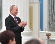 "Стиляга" Путін показав, як стати посміховиськом, в мережі оцінили: "Вирядили безглузде опудало"