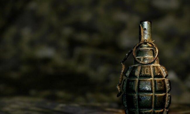 Арсенал набоїв ховали в Ужгороді під мостом